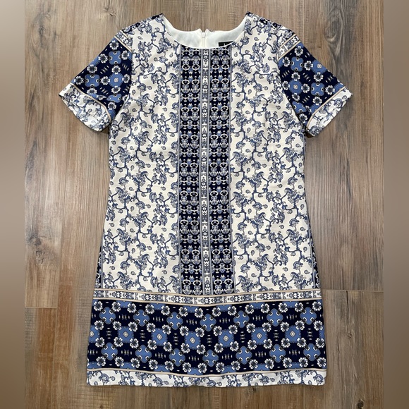Lulus Dresses & Skirts - Lulus Pattern Dress